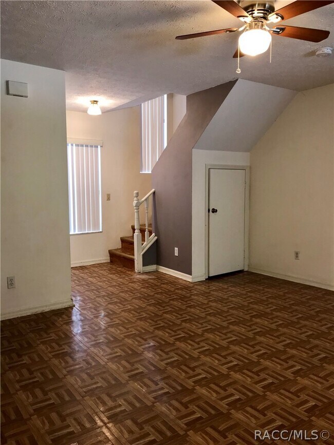 11055 W Harbor Watch Loop