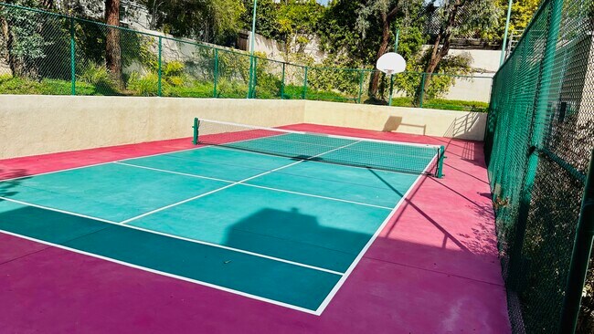 Photo - 3460 S Centinela Ave Unidad 205