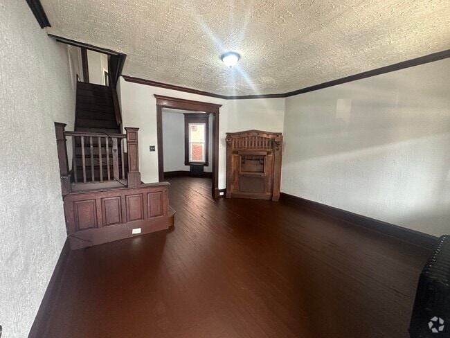 Building Photo - 4326 N Franklin St Rental