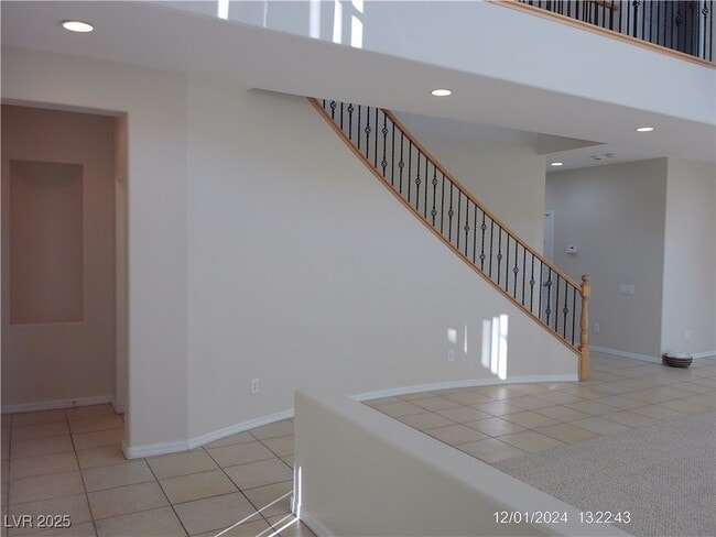 Photo - 6528 Birdcall St