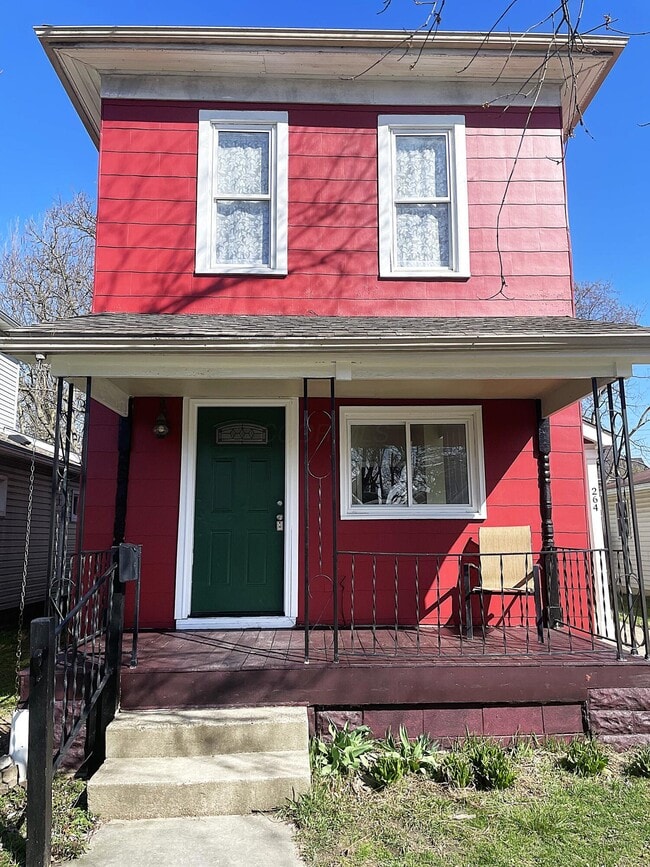 Photo - 264 W 8th St