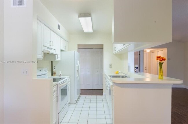 Photo - 9855 Westview Dr