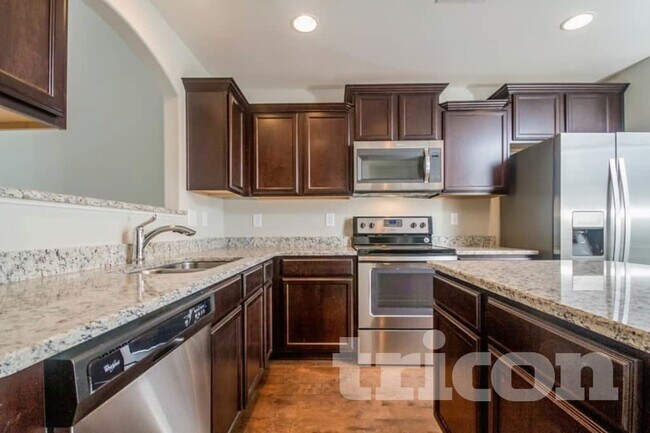 Photo - 1093 Neeleys Bend E