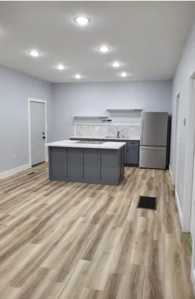 Photo - 212 S 6th St Apartment Unit 212 S 6
