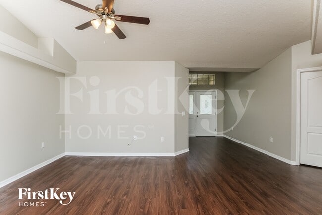 Photo - 10121 Briar Cir