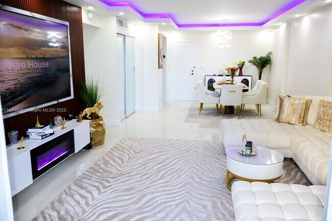 Photo - 800 West Ave Unidad 426