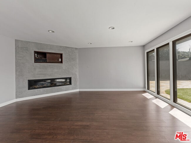 Photo - 7630 W 91st St