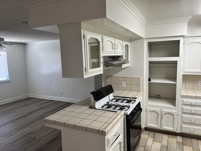 Photo - 2105 Vincent Ave