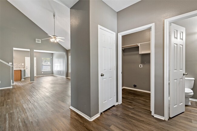 Photo - 5422 Summer Spring Ln