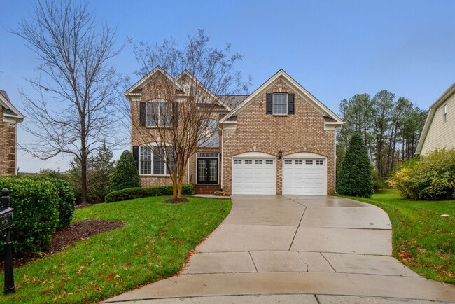 Building Photo - Stunning 4 bed, 3.5 Bath Home On Cul-de-sac In Brier Creek Country Club!