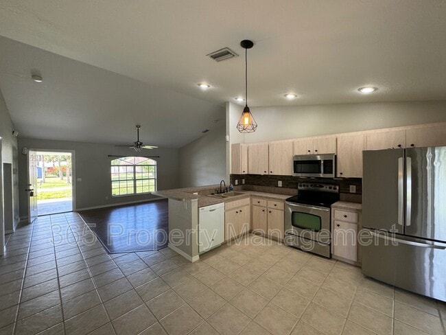 Photo - 3928 Champagne Ave