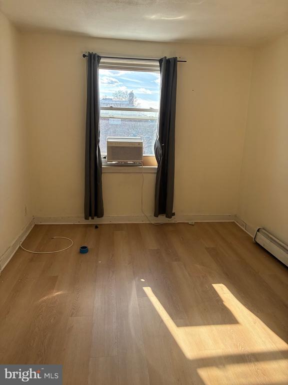 Photo - 3200 Friendship St