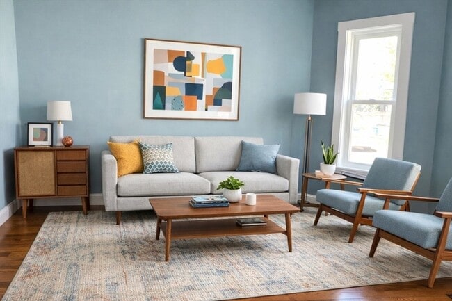 Building Photo - 21 Oakland St Unit 2