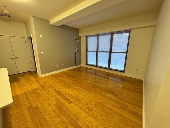 Building Photo - 1090 Boylston St Unit 101
