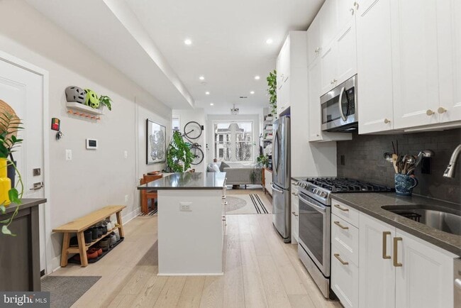 Photo - 2812 13th St NW Unit 3