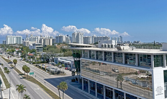 Photo - Blu Aventura