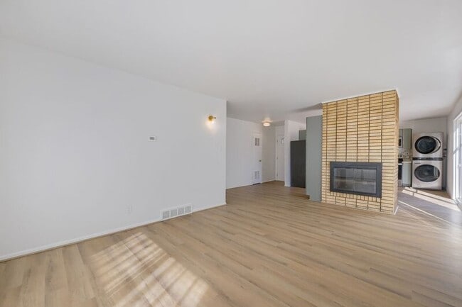 Photo - 901 Widefield Dr