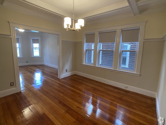 Building Photo - 45 Child St Unit 2 Rental