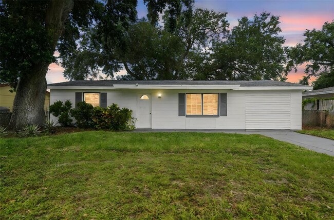 Building Photo - 1833 Knollwood Dr Rental