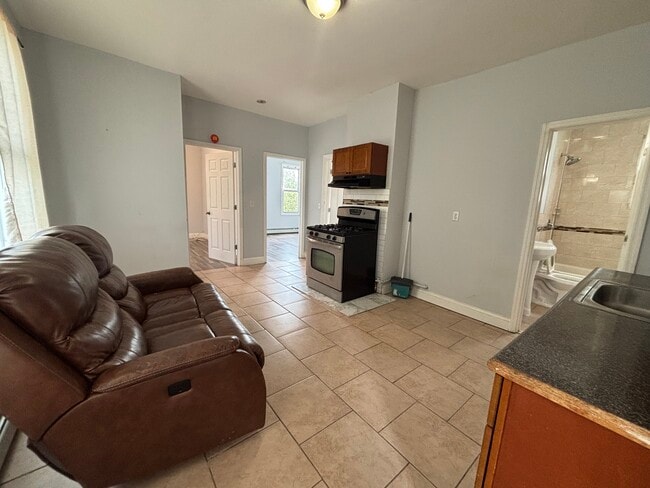 Photo - 218 Geneva St Unit 6