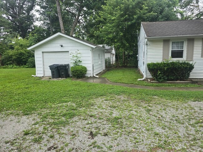 Photo - 527 Harrison St