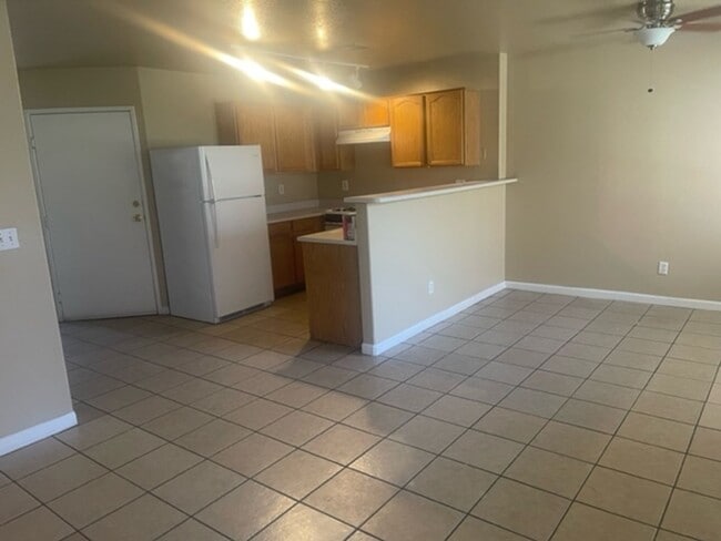 Photo - 3 Bedroom Townhouse!!