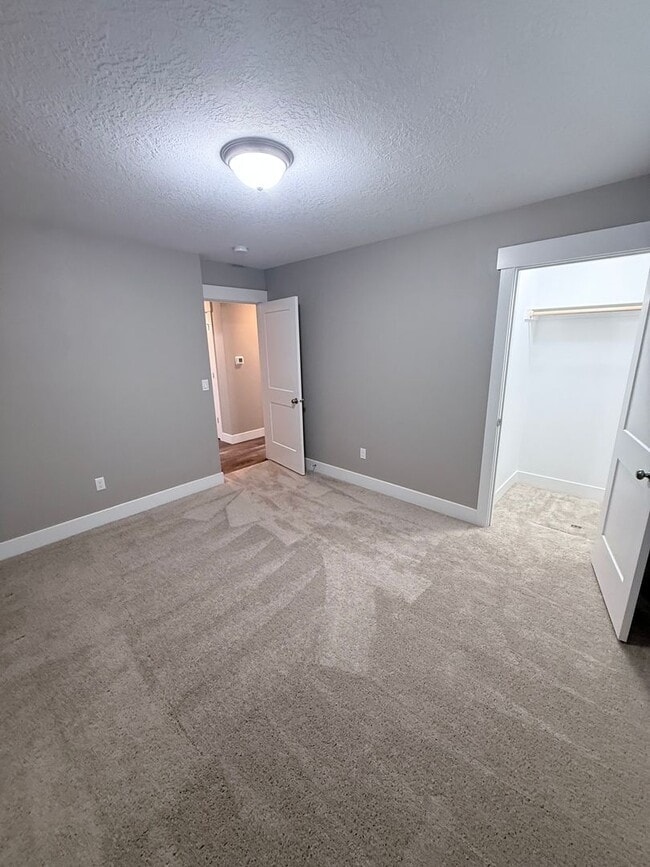 Photo - MANAGER SPECIAL: 50% OFF FIRST MONTH'S RENT!