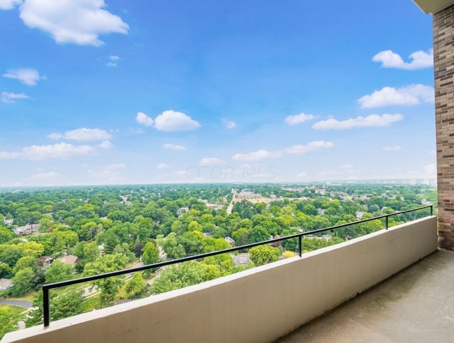 Photo - 1000 Urlin Ave Unidad 2222