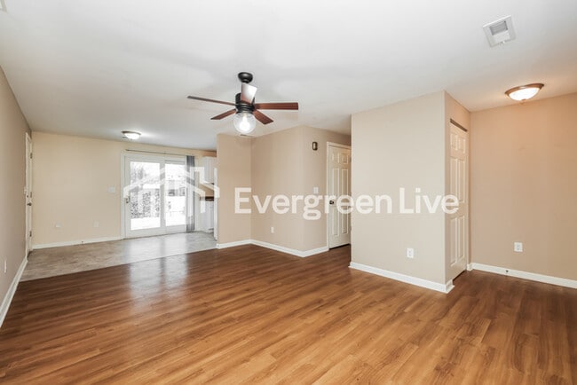 Photo - 7715 Brandt Pike