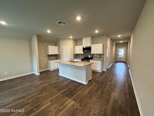 Photo - 325 White Pine Dr