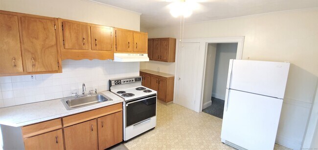 42 Vance St Unidad 2nd Fl