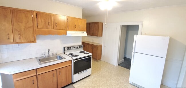 Photo - 42 Vance St Unit 2nd Fl