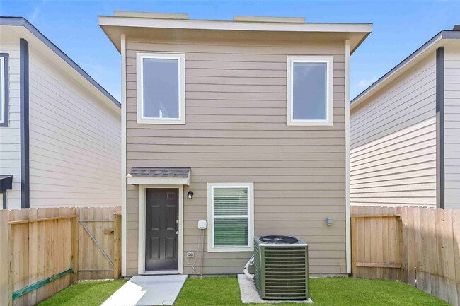 Photo - 15210 Estrella Rd W