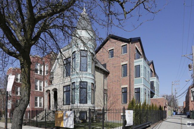 Photo - 1418 W Addison