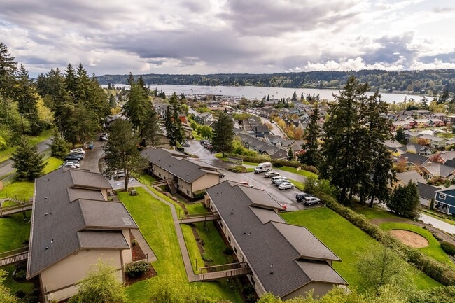 Hillsider 50 Apartments