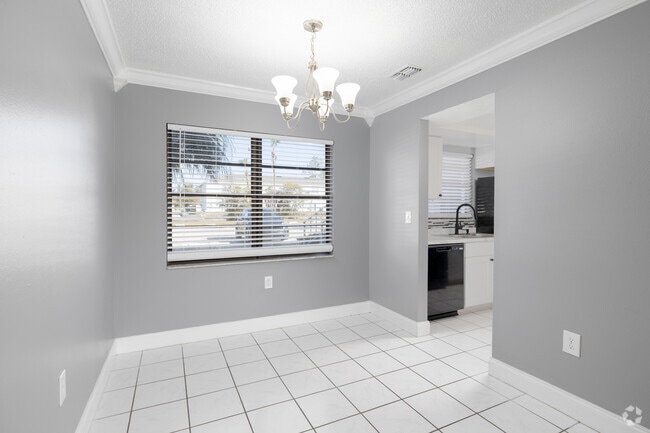 2BR, 2BA - 1,088SF - Dining Room