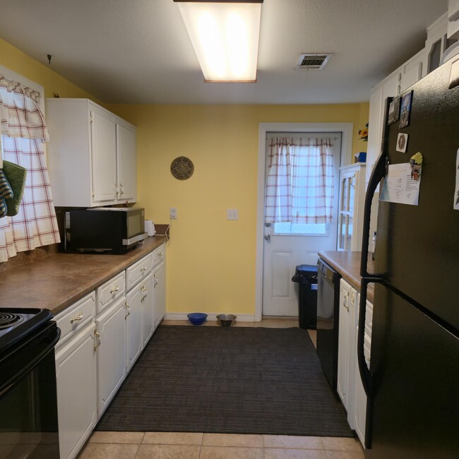 Photo - 106 Alabama Ave NW