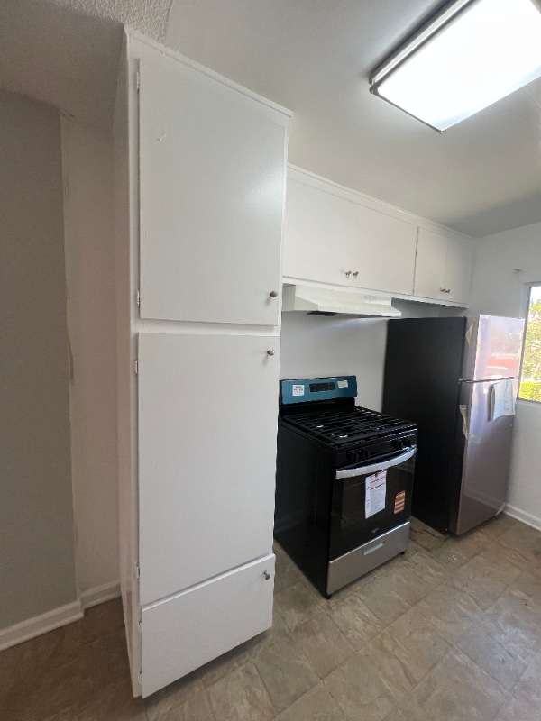 Photo - 3945 W 8th St Unidad 10