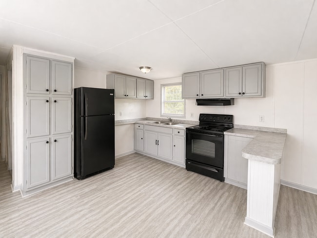 Photo - Freshly Updated Single-Wide in Quiet Community! Unidad 04