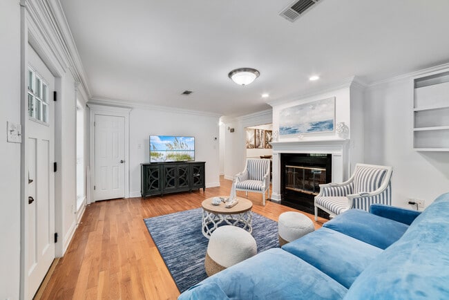 Photo - 2009 Wedgewood Cir