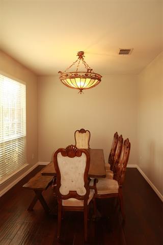 Photo - 6307 Lakewood Dr