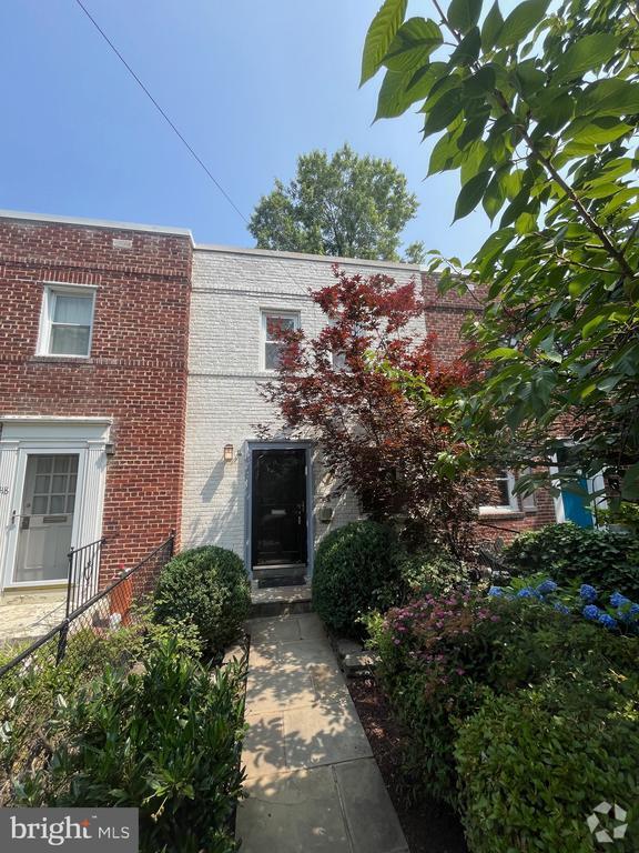 Building Photo - 420 E Bellefonte Ave Rental
