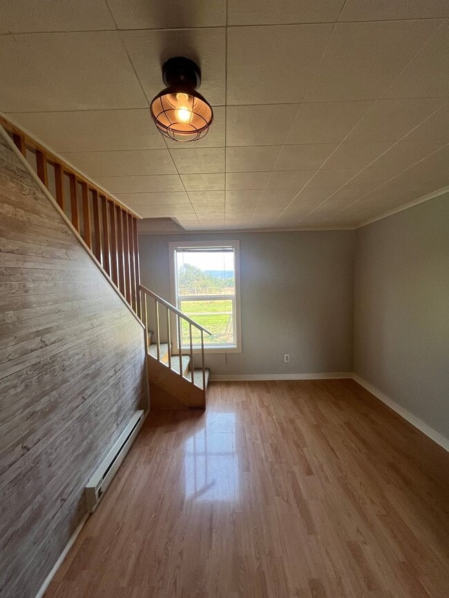 Photo - 3-Bedroom 2-Bathroom house in Pleasant hill