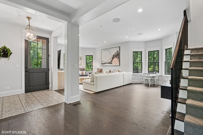 Photo - 735 Baldwin Rd