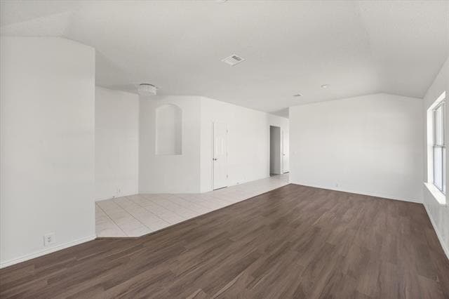 Photo - 1406 Anglican Dr