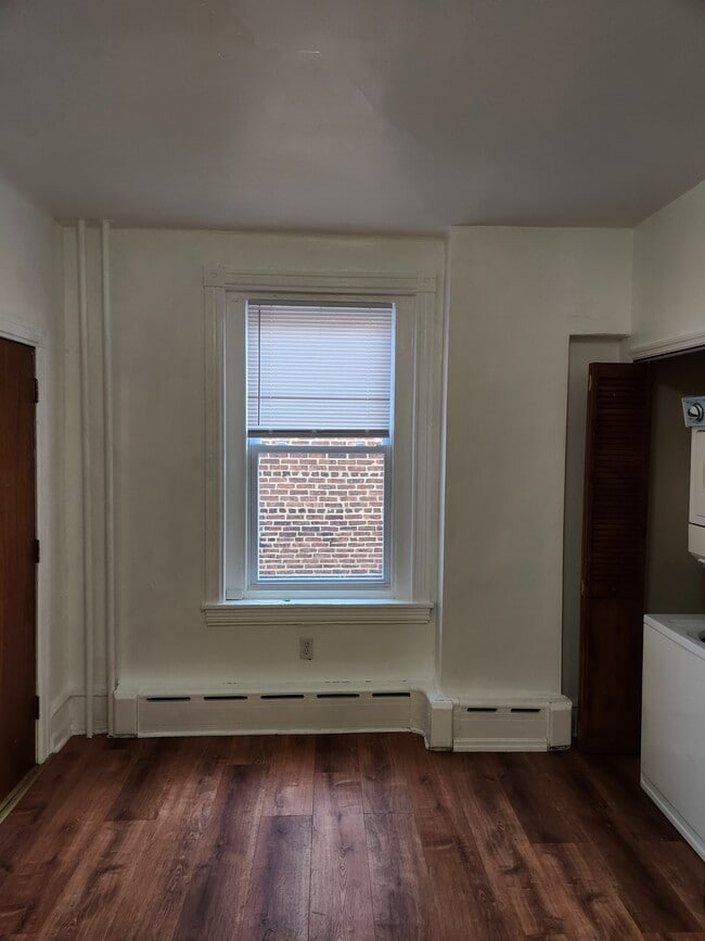 Photo - 4529 Springfield Ave Unit 2F