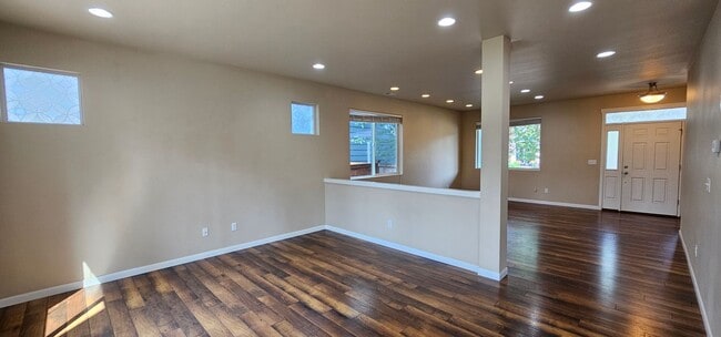 Photo - Spacious Port Orchard Home