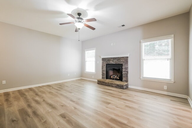 Photo - 216 Jefferson Ave