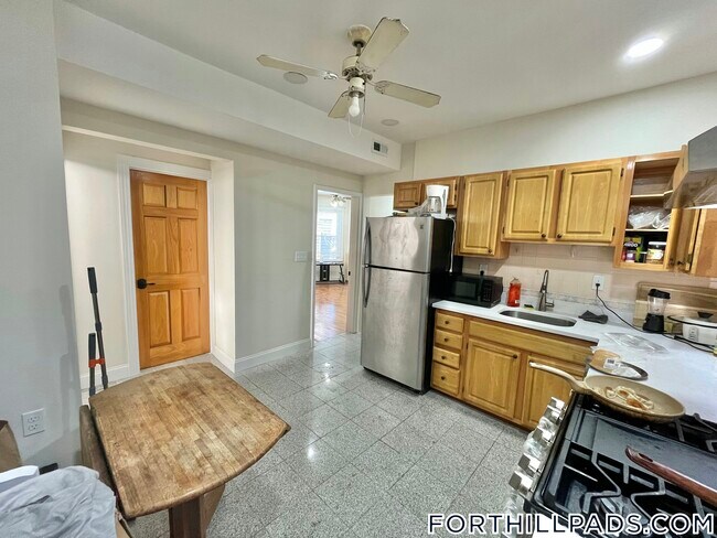 Photo - 49 Beech Glen St Unit 3