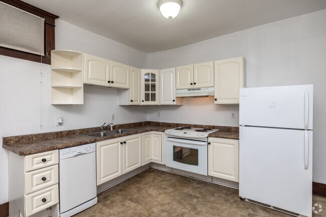2BR, 1BA - 700SF - Kitchen